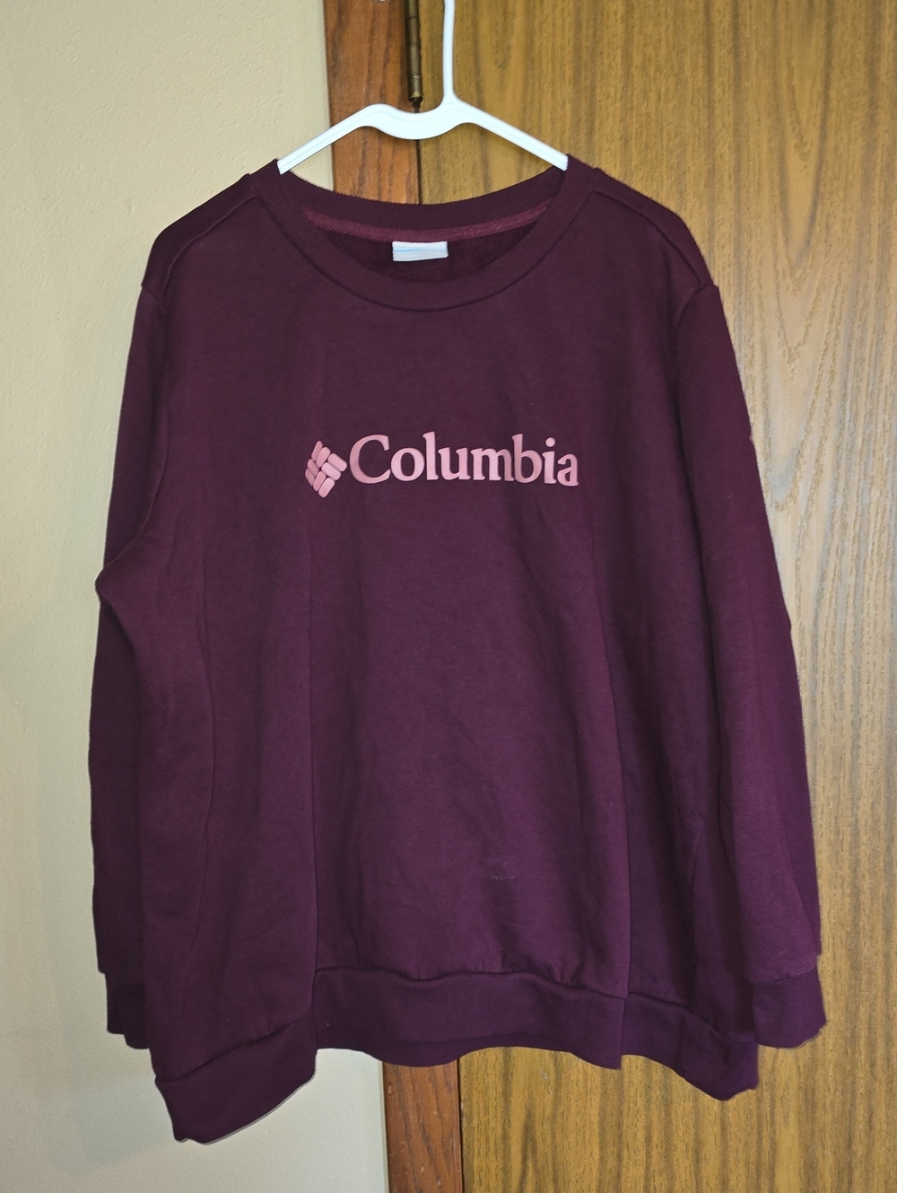 Columbia Women's Plum Crewneck Sweatshirt with Pink Logo